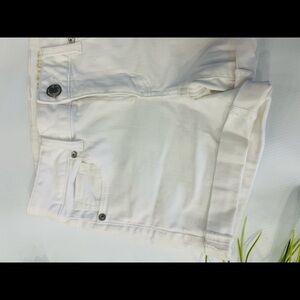 American Eagle white denim shorts size 4